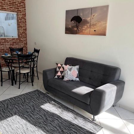 博伊图瓦Loft Centro Com Ar Condicionado Charme & Aconchego别墅 外观 照片